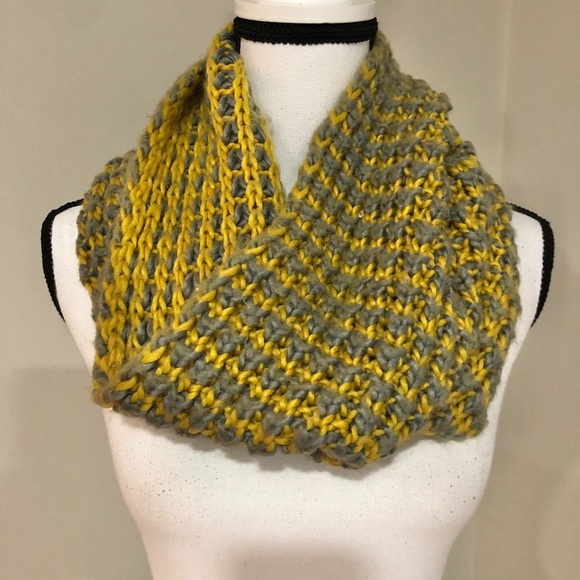 *BP* Gold x Gray Knitted Infinity Fashion Scarf - Picture 1 of 4